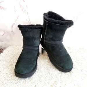 Costco Kirkland brand suede leather with real shearling lining